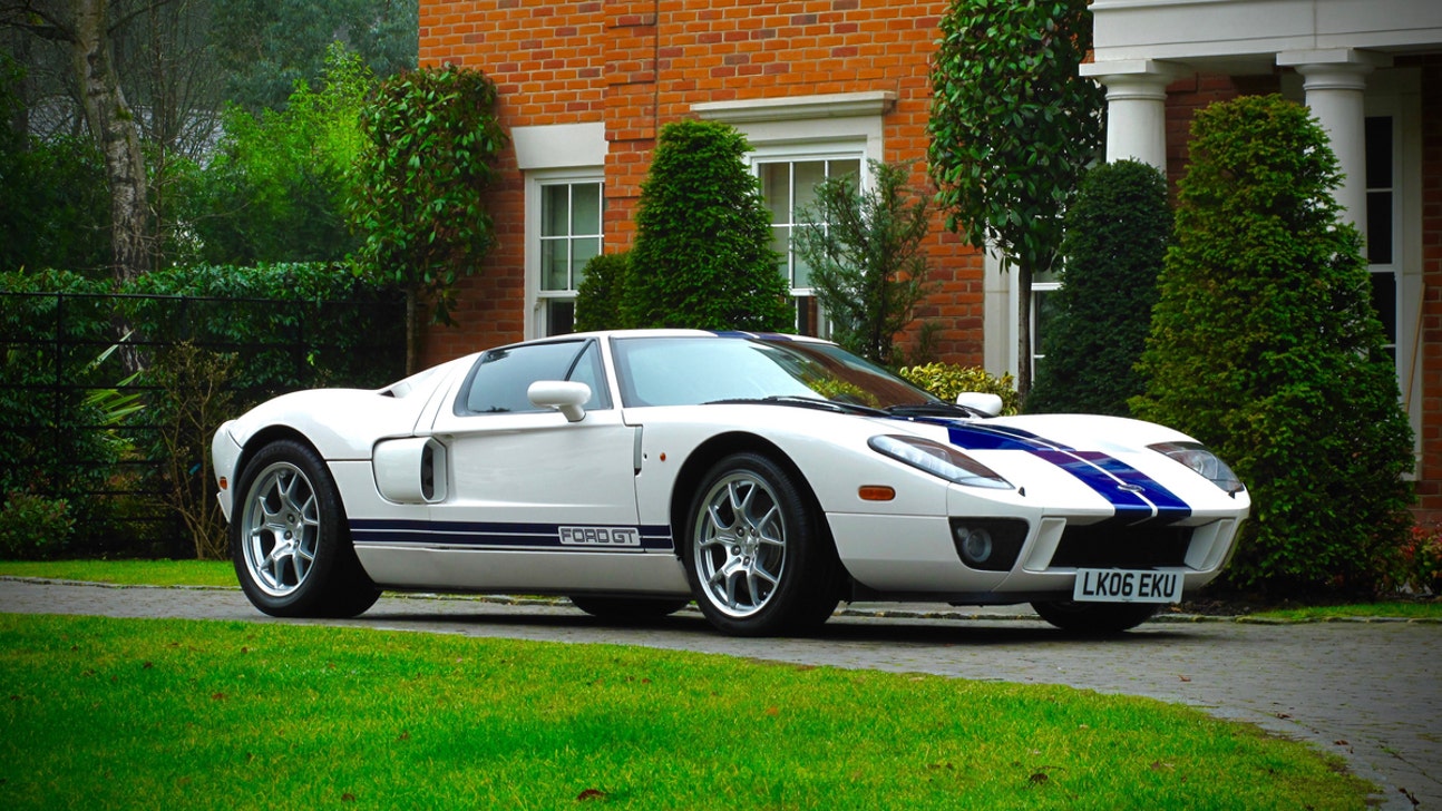 Ford GT formerly owned by Jenson Button heads to auction