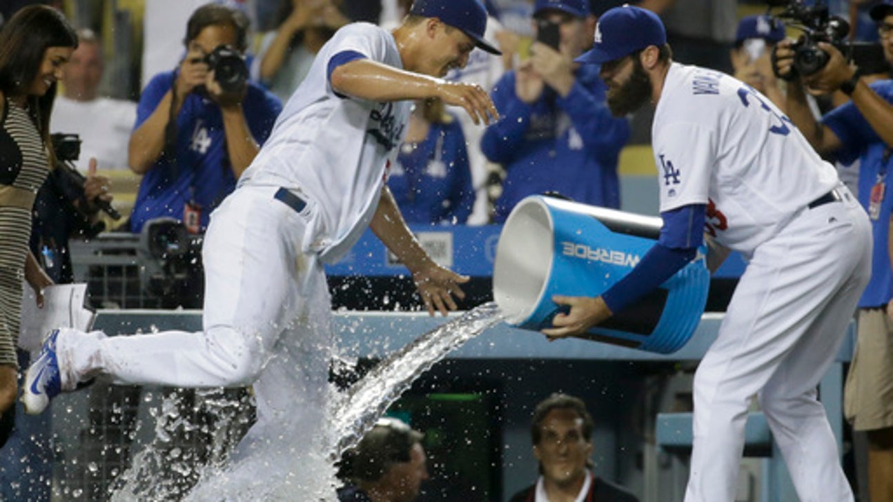 Corey Seager slugs 3 HRs in Dodgers' 4-2 win over Braves