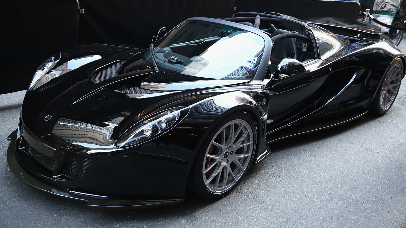 Steven Tyler auctioning his Hennessey Venom GT Spyder for charity