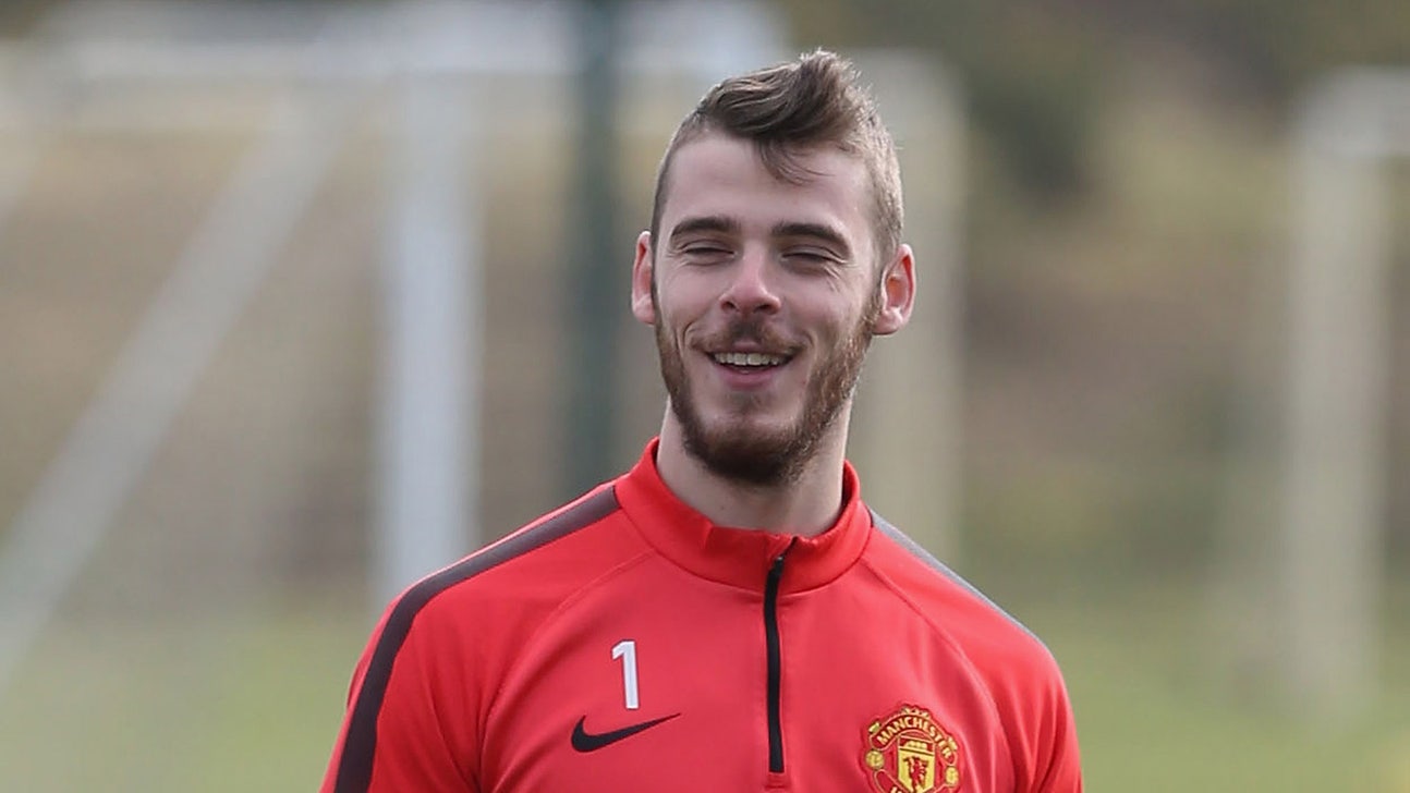 Man United keeper insists he has not fallen out with Van Gaal