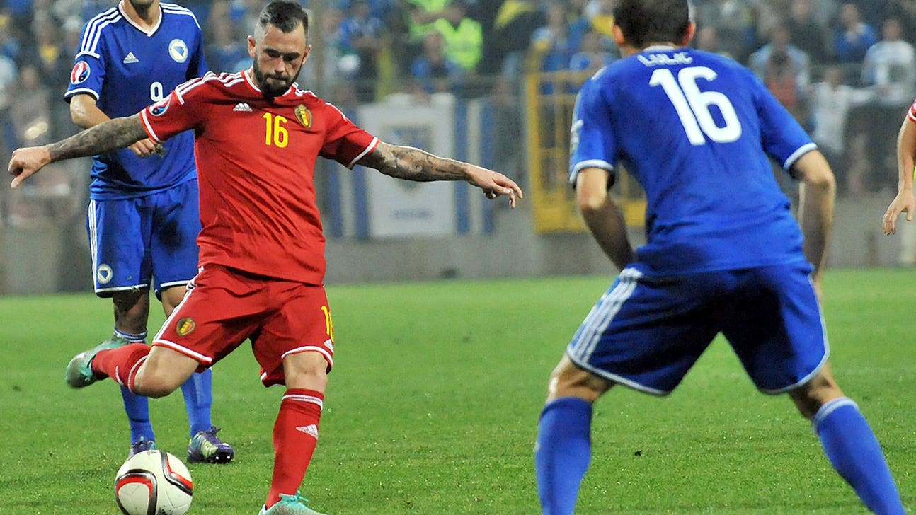 Bosnia-Herzegovina hold Belgium after Begovic fumbles shot on goal