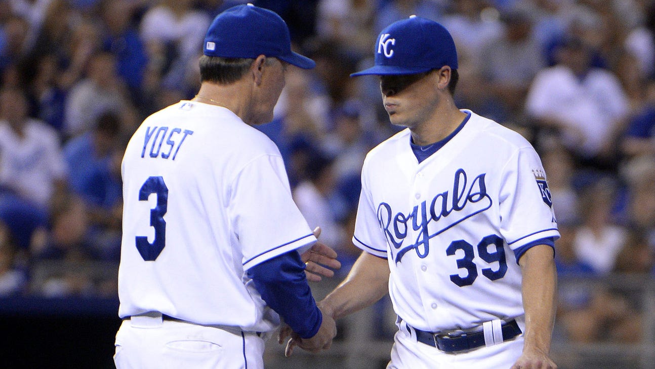 Royals fall to Indians 9-5, now tied with Blue Jays at 89-65