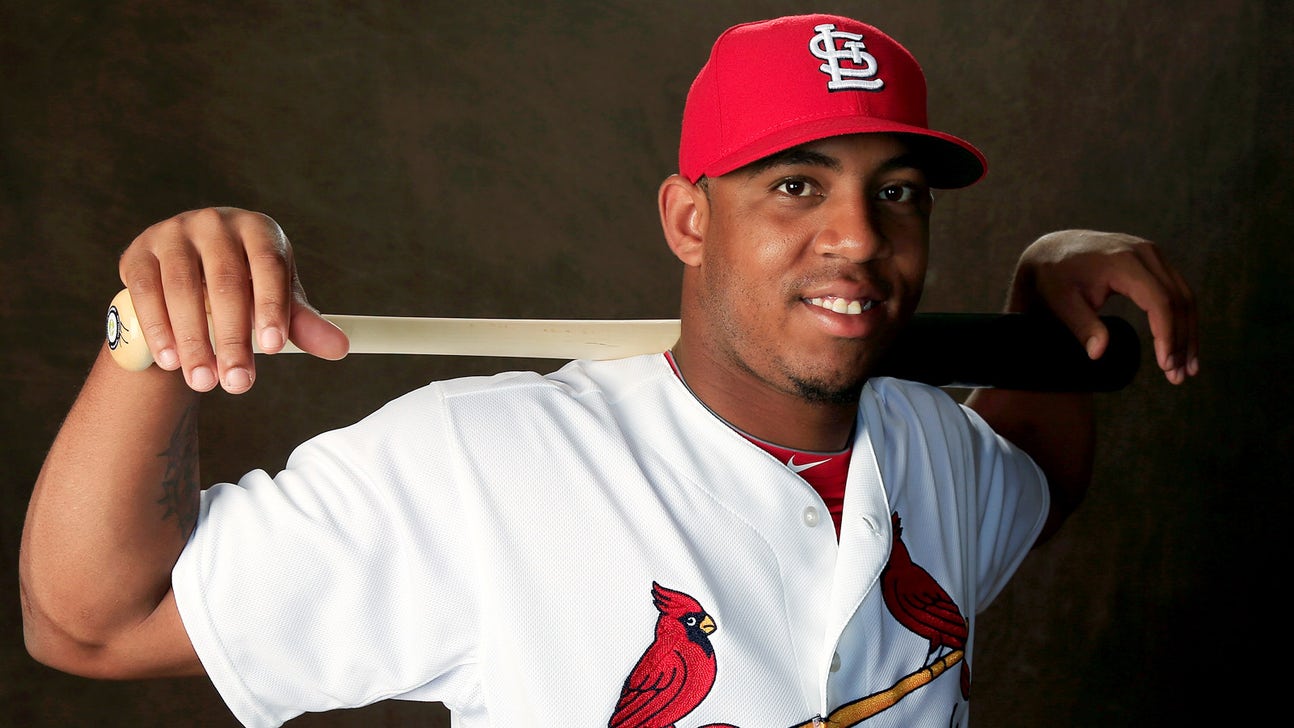 Cardinals add Oscar Taveras memorial patches to jerseys