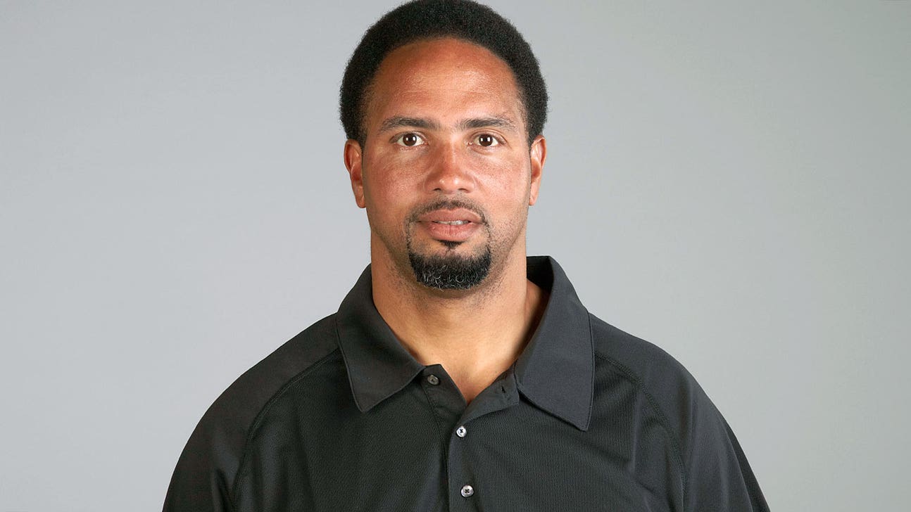 Oklahoma hires Stanford staffer Diron Reynolds as D-line coach