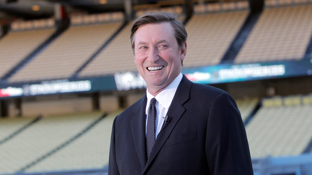 Wayne Gretzky lists home for $10.5 million