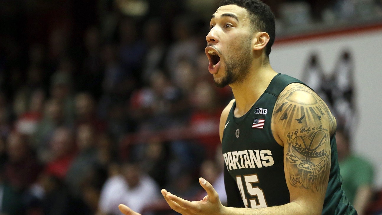 Denzel Valentine makes his return, drops no-look pass vs. Penn State