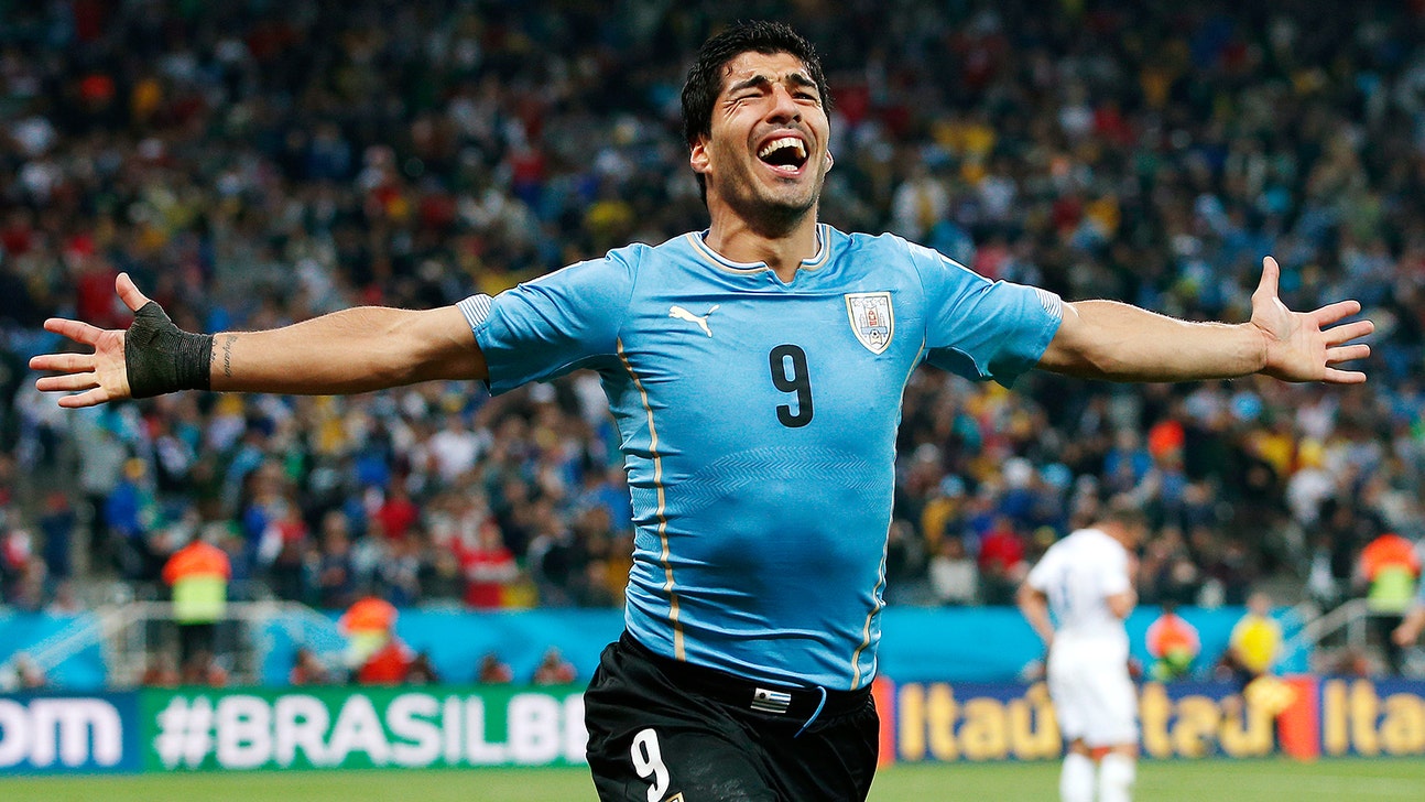 Barcelona decline to include biting clause in Suarez's contract