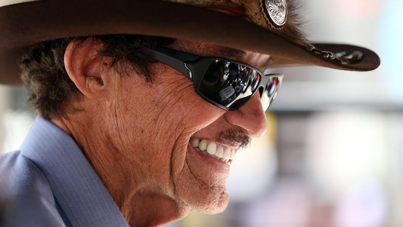 Petty Family Foundation making gift boxes for overseas soldiers