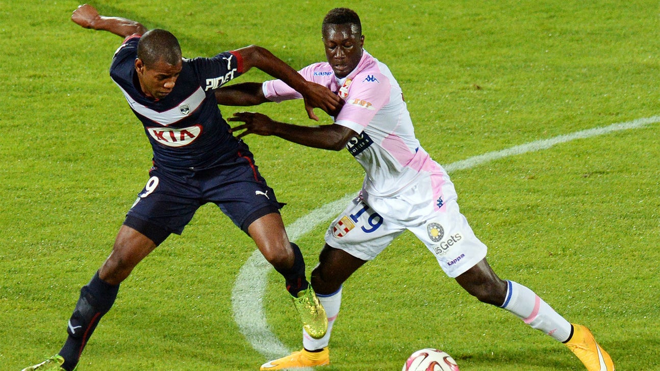 Bordeaux move atop of Ligue 1 table with victory over Evian