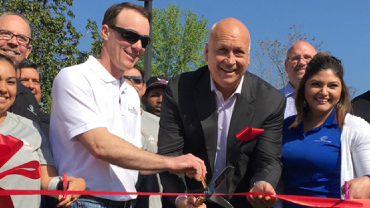 Kevin Harvick joins with MLB legend Cal Ripken Jr. for a worthy cause