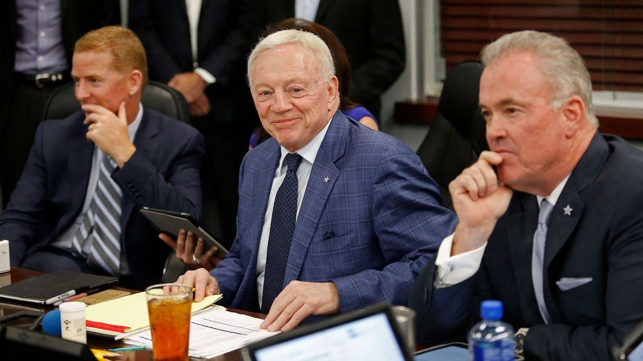 Jerry Jones really wanted to draft QB Paxton Lynch in the first round