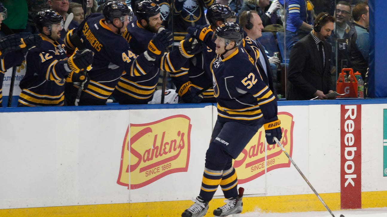 Ex-Gopher Fasching scores in first period of NHL debut