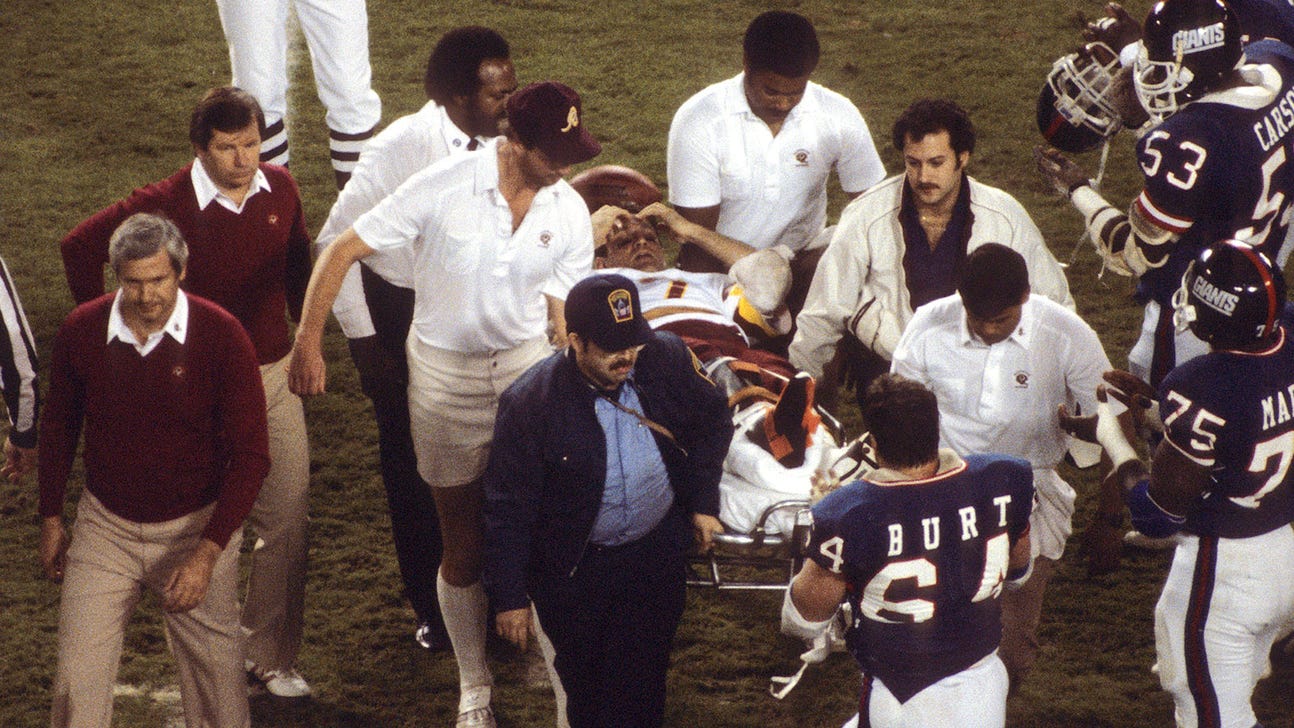 Flashback: Lawrence Taylor broke Joe Theismann's leg 30 years ago in gruesome fashion