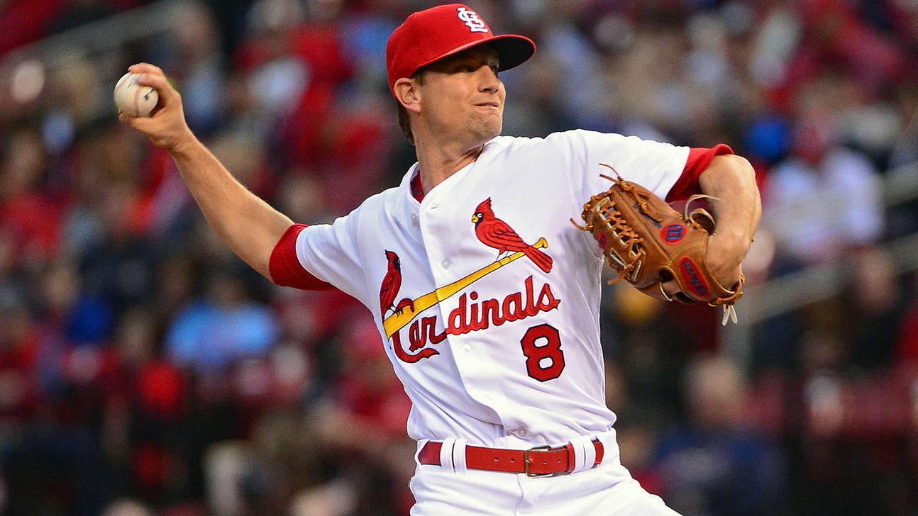 Cardinals hope to avoid being swept behind surging Leake