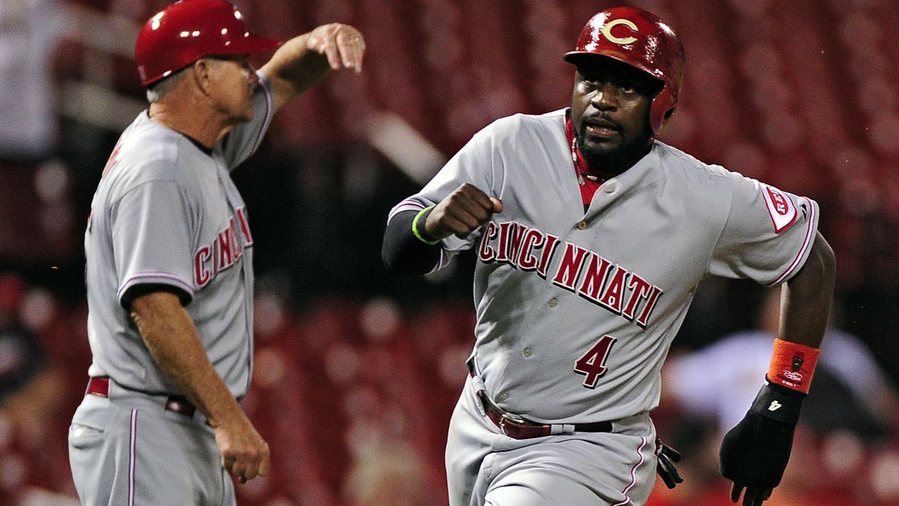 Brandon Phillips earns 1,500th career hit