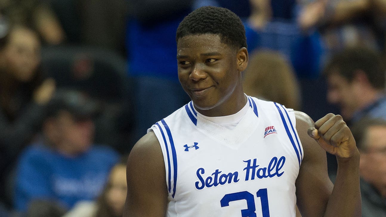 Angel Delgado, Pirates celebrate win with the Rock Lobsters