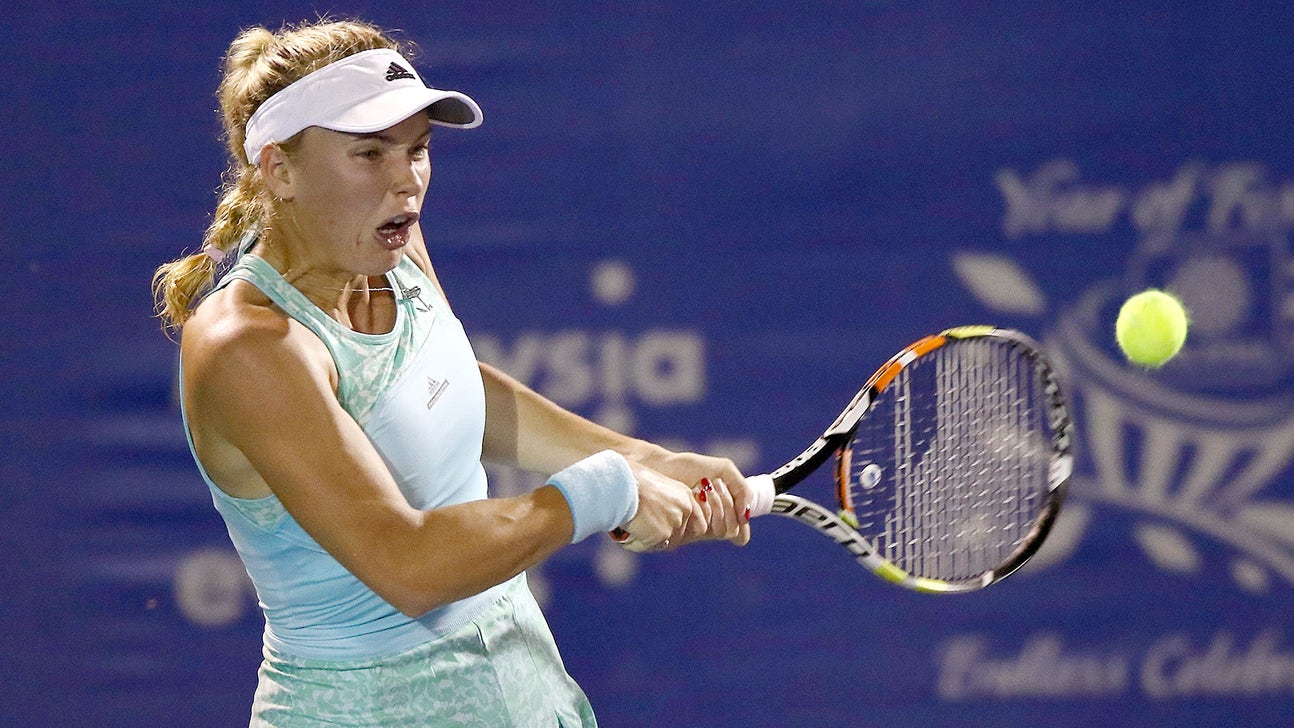 Caroline Wozniacki moves into quarterfinals at Malaysian Open
