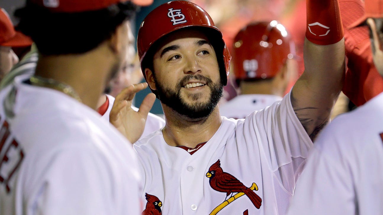 Cardinals send backup C Tony Cruz to Royals for minor league IF