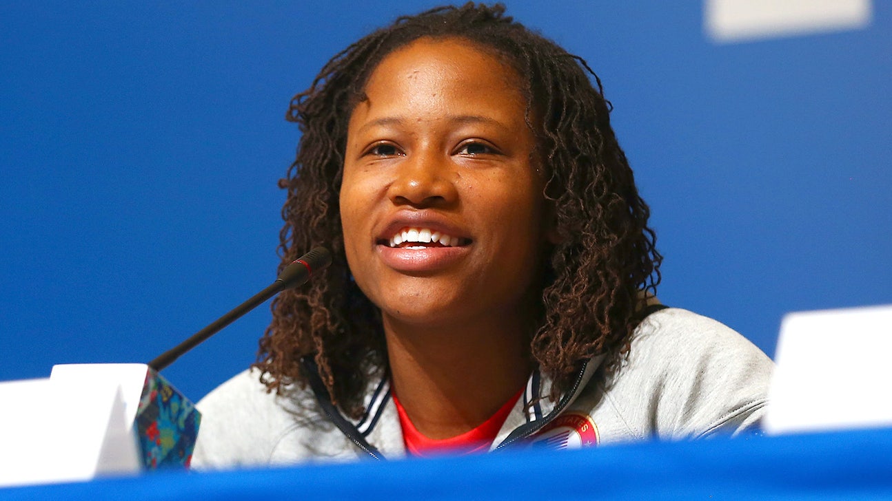 Rookie bobsledder Lauryn Williams lands in top US sled