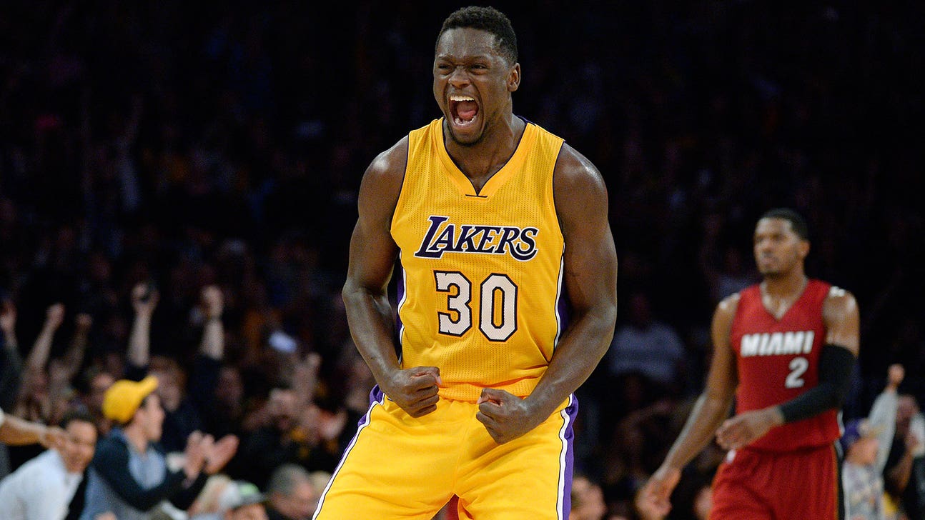Lakers' Julius Randle fined $15,000 for making obscene gesture