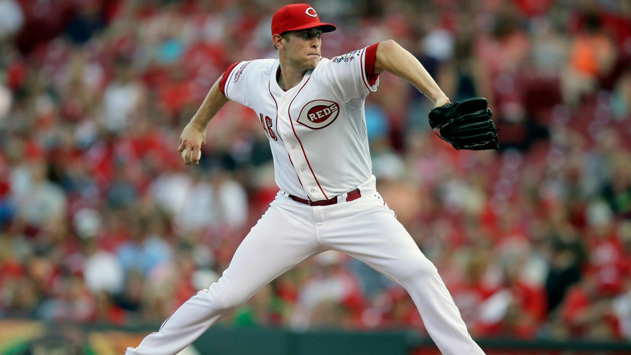 Moscot overcomes early struggles, shows he belongs with Reds