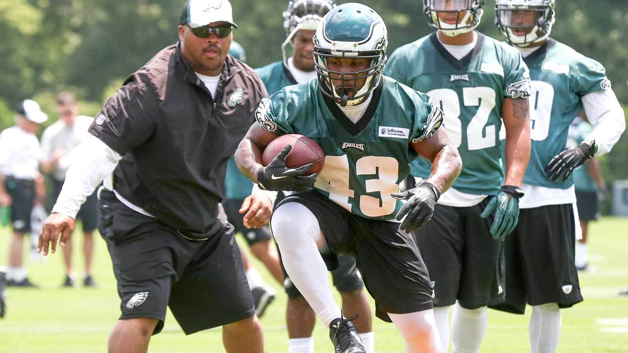 Eagles continue to use RB Darren Sproles as a receiver in practice