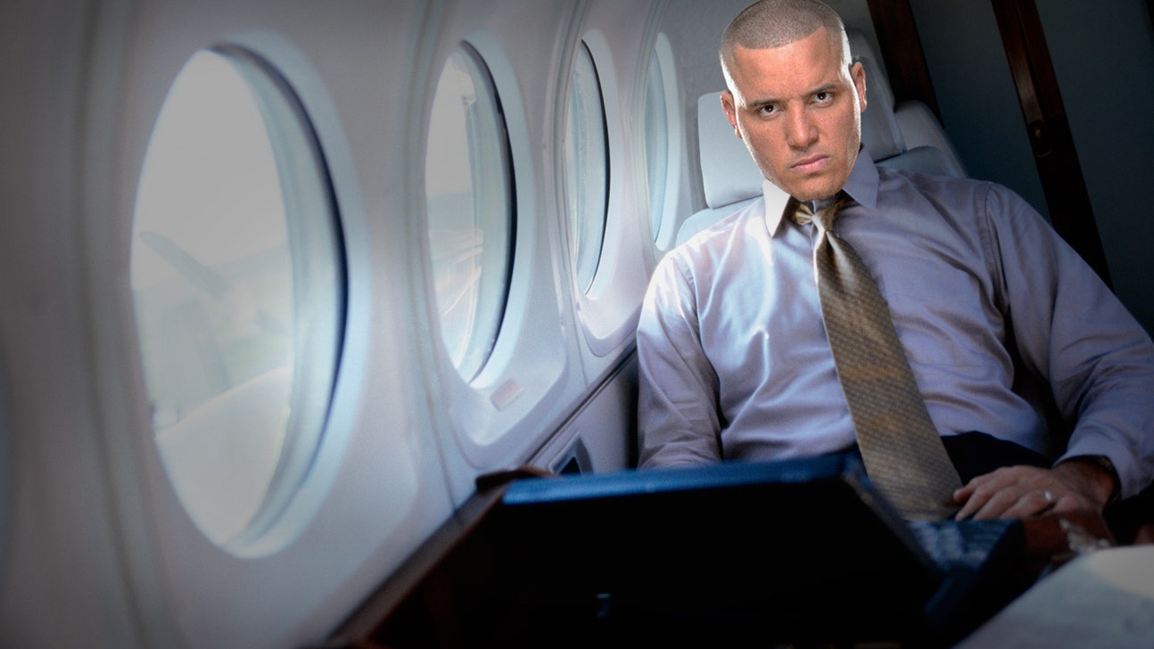 Mormon missionary tries to convert Pat Barry during 14-hour plane flight