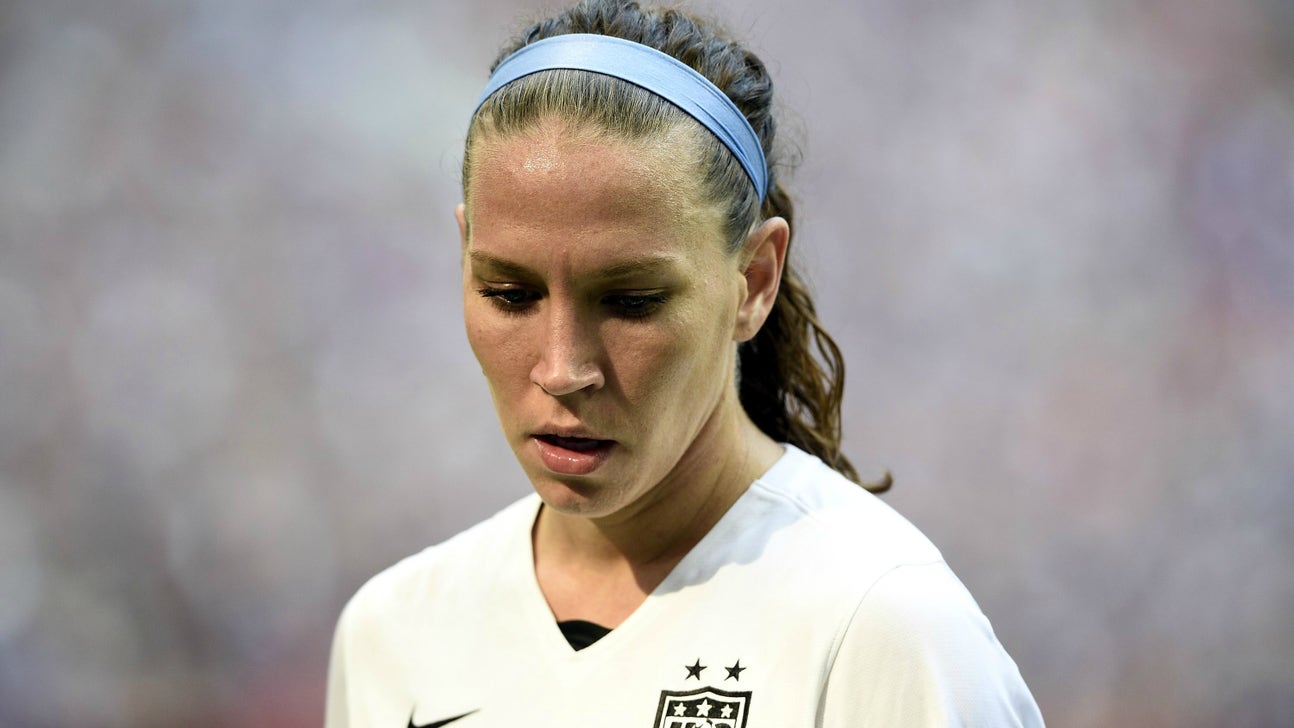 Ex-USWNT star Lauren Holiday gives birth, prepares for brain tumor surgery