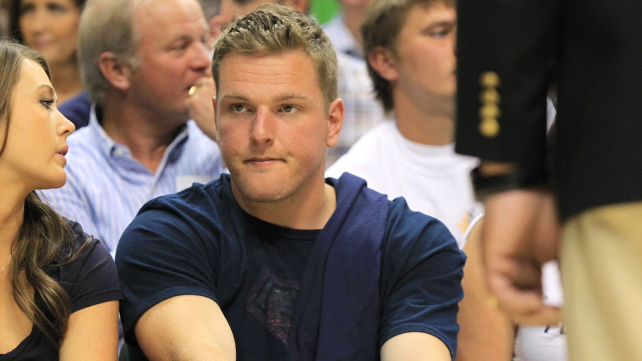 Colts punter Pat McAfee kicks off his standup comedy tour