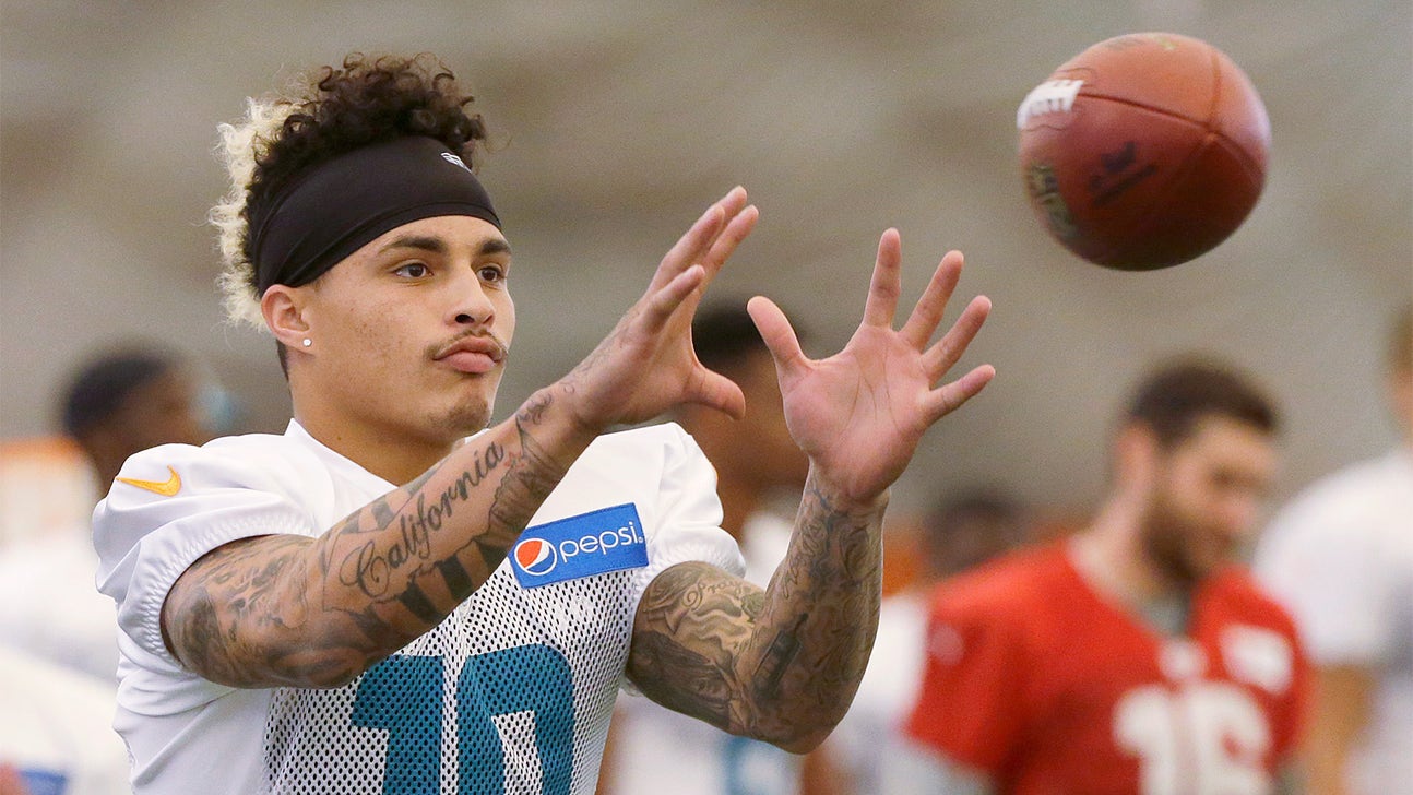 Stills reminds Dolphins why they traded for him in strong camp return