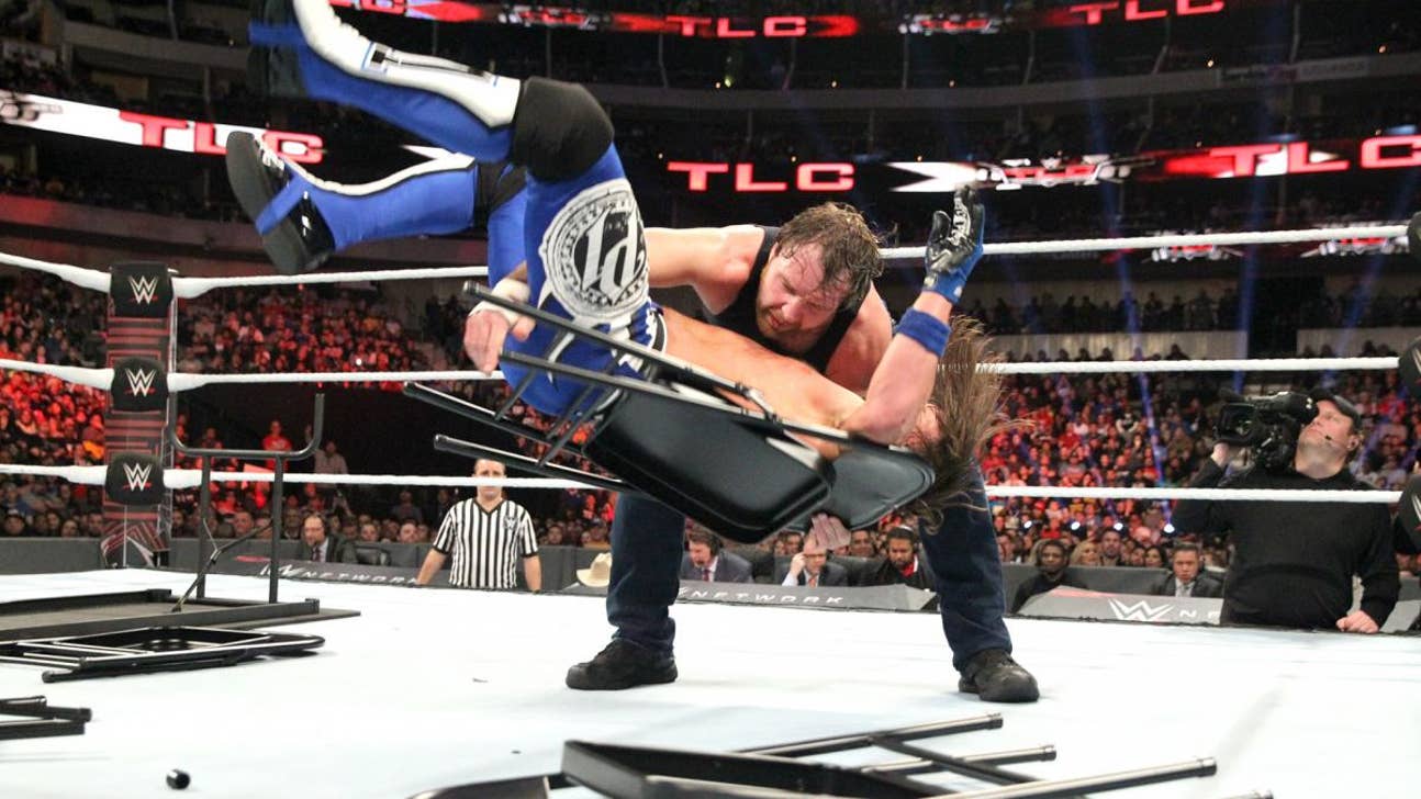 AJ Styles split a huge hole in the back of his pants but retained his world championship