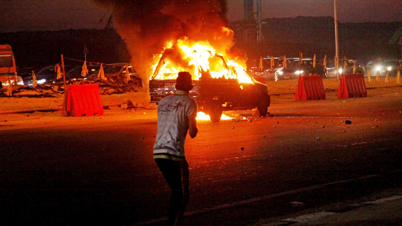 Egypt police arrest 21 soccer fans following deadly stampede