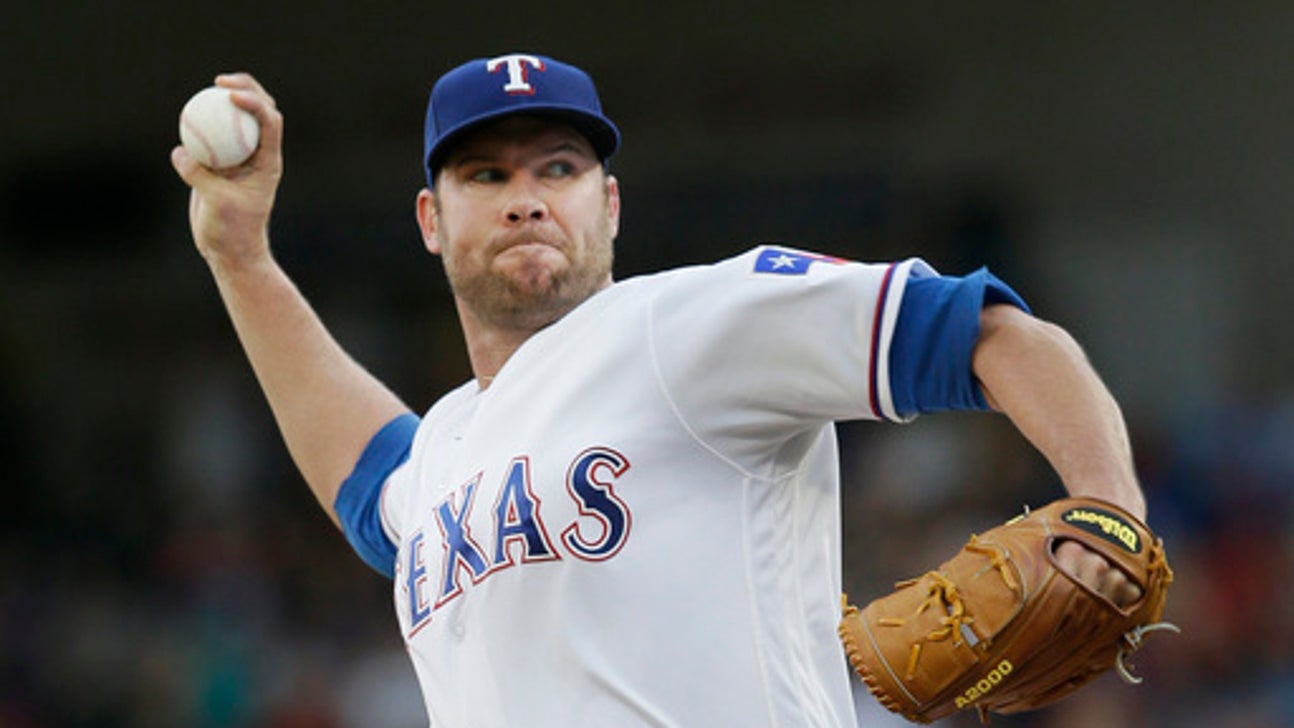 Rangers' Lewis leaves start with cramp in right arm