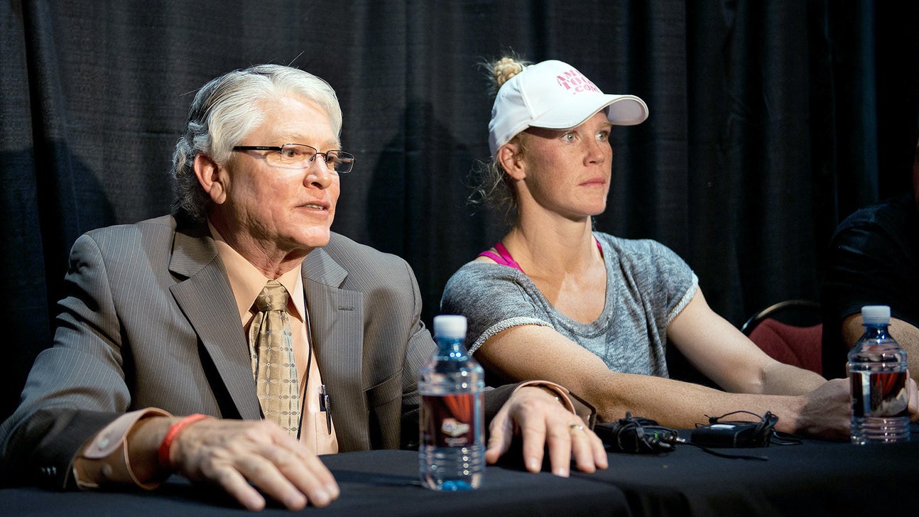 Dana White: Holly Holm 'hasn't fought anybody'; manager a 'lunatic'