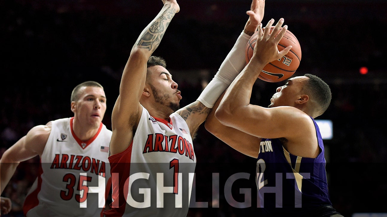Kaleb Tarczewski slams over Washington defender in Arizona's win