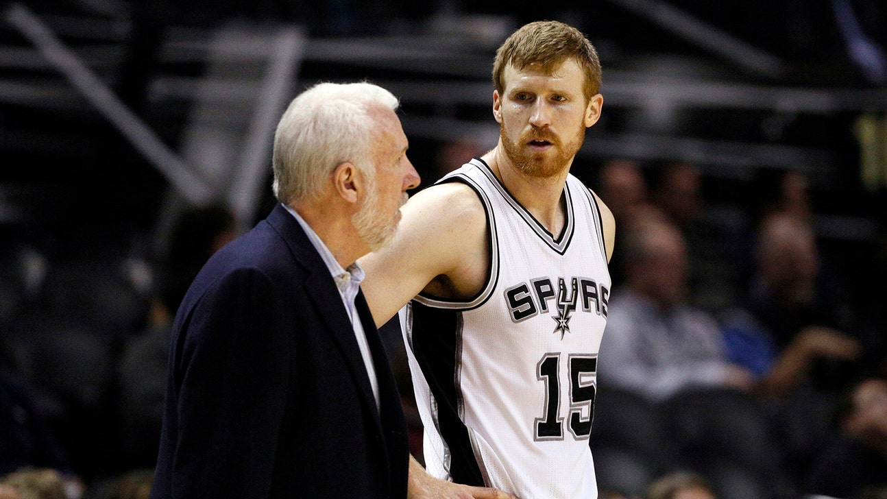 Spurs legend Matt Bonner 'knocks out' Brian Scalabrine (VIDEO) | FOX Sports, image size:1294x728