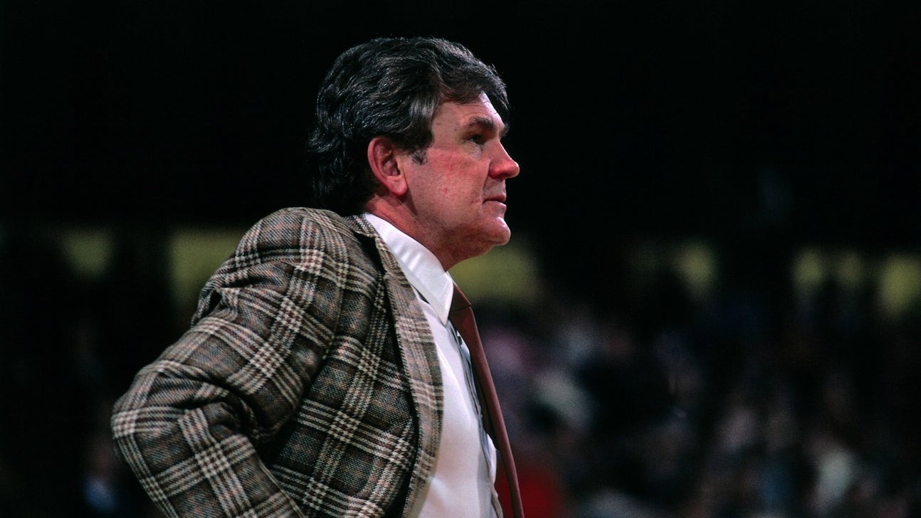 Former Cavs coach Bill Fitch says LeBron James' Finals performance is best ever