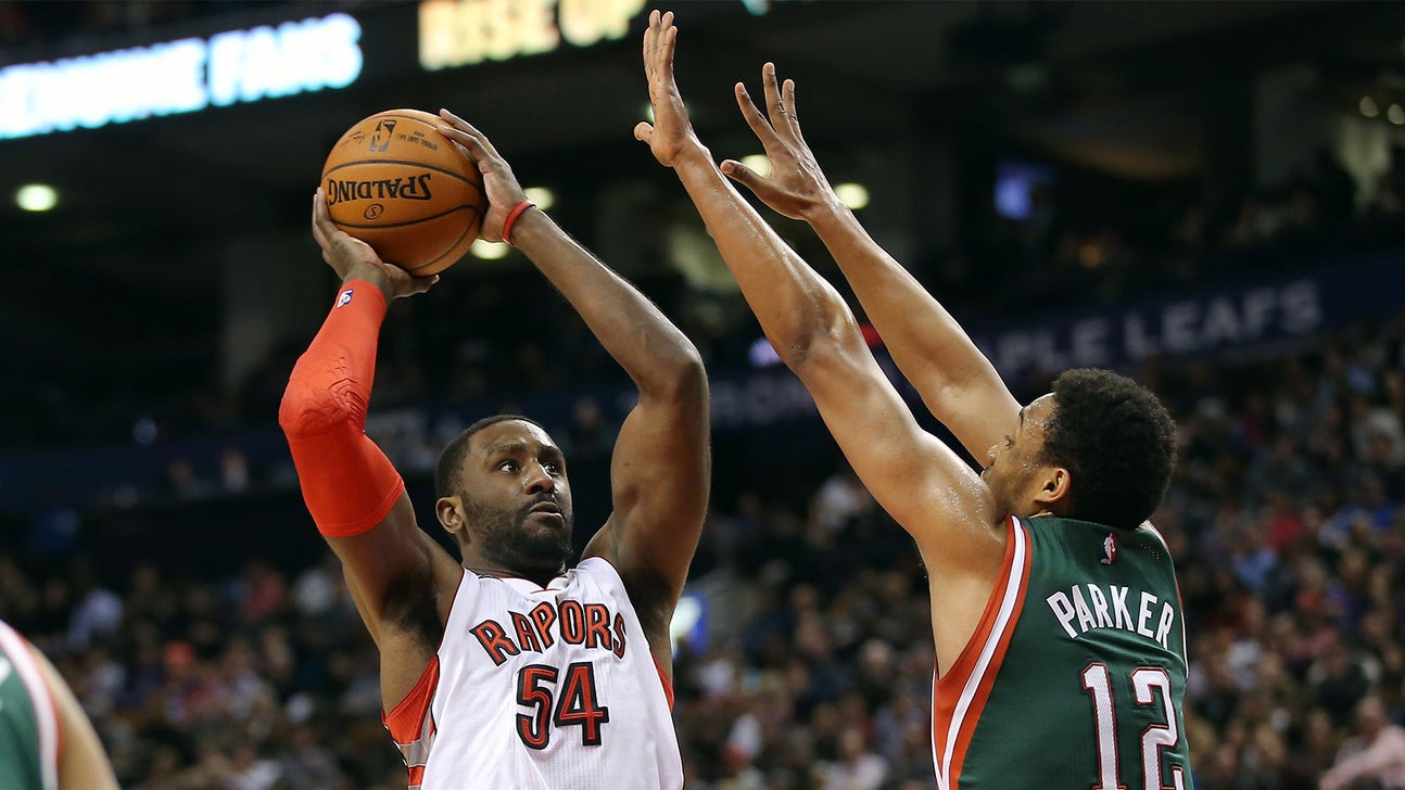 Patrick Patterson has a Raptor skull on his coffee table (PHOTO)