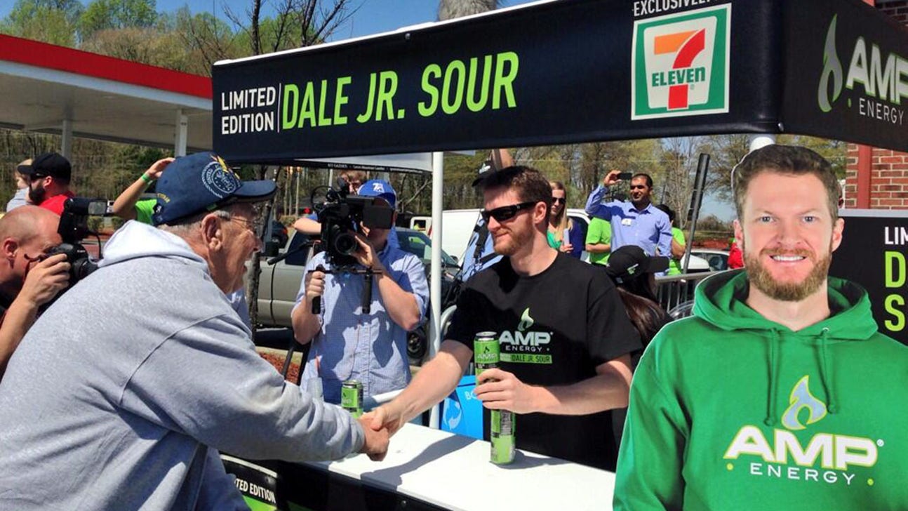 Dream come true: Fans thrilled to meet Dale Earnhardt Jr. at 7-Eleven