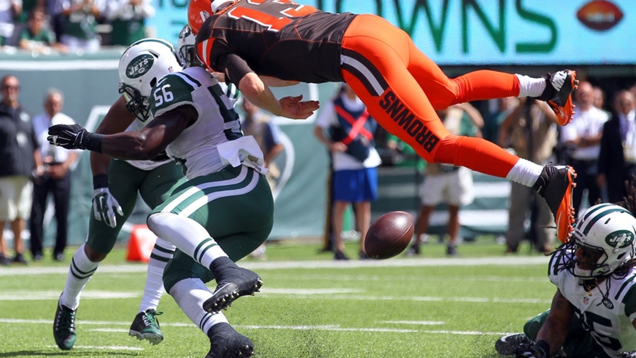 Browns release quarterback Josh McCown