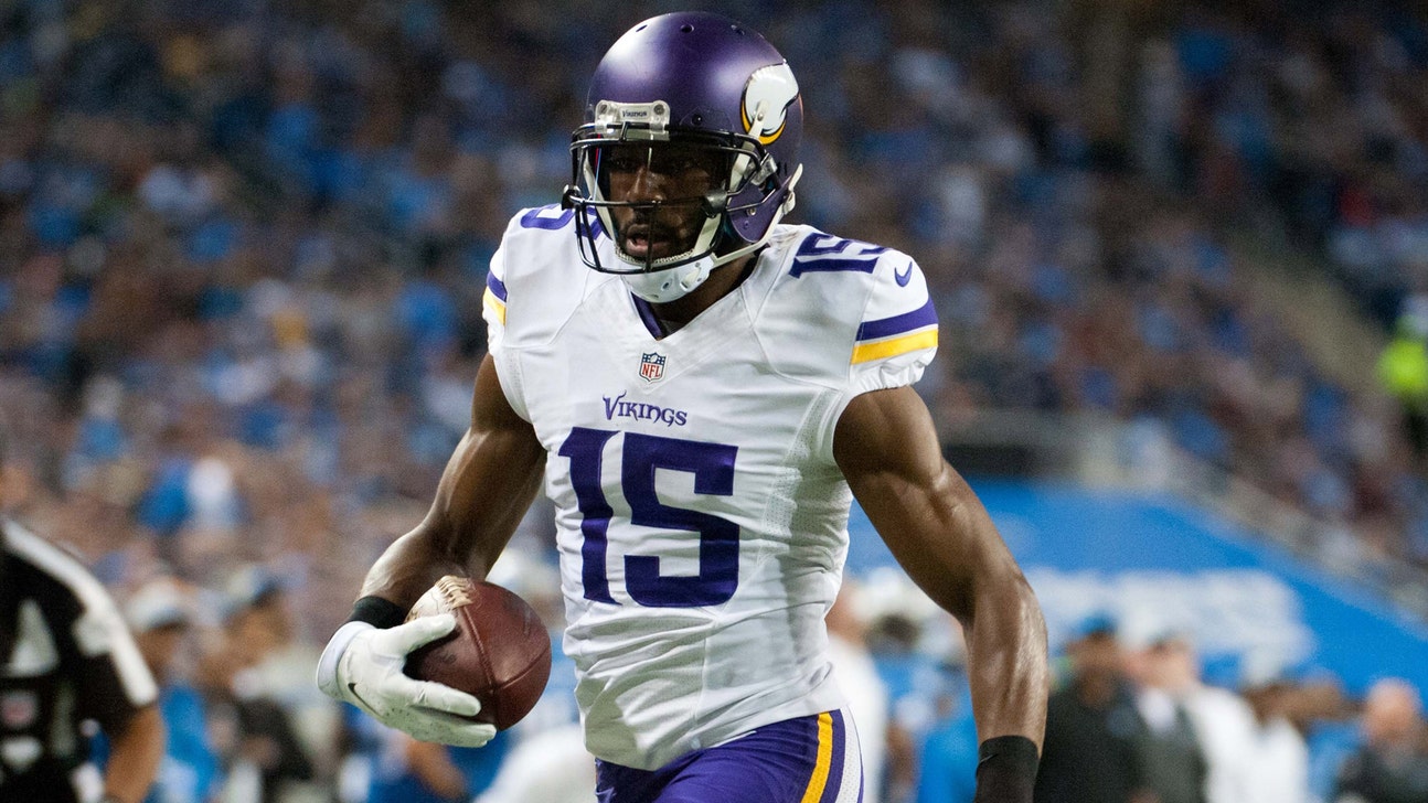 Source: Dolphins, WR Greg Jennings agree on 2-year deal