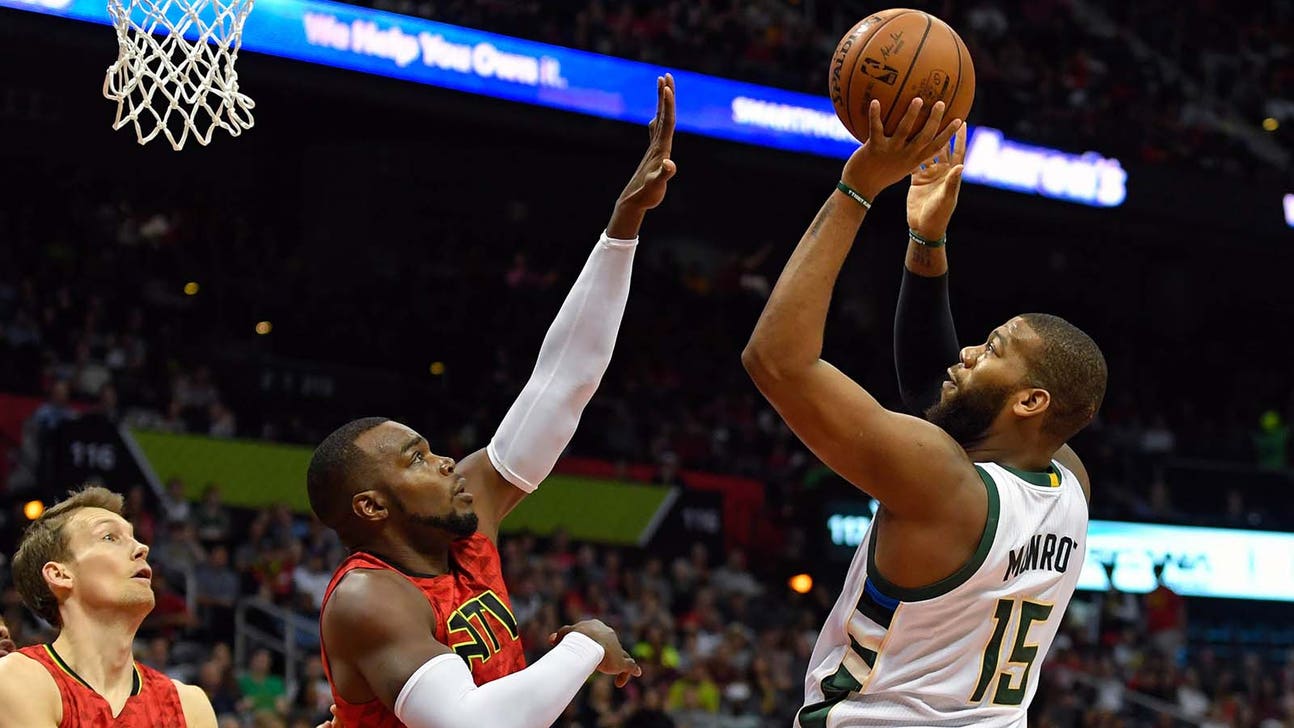 Bucks-Hawks Twi-lights: The Moose dominates under the basket