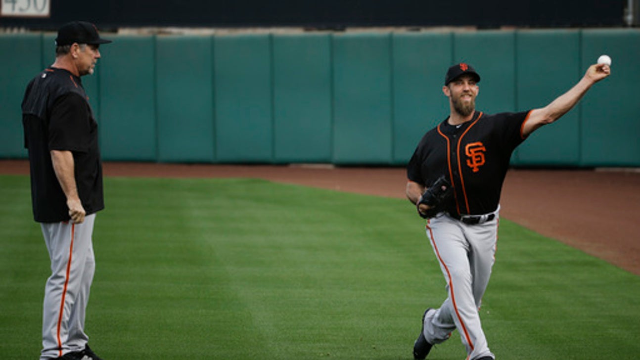 Giants LHP Bumgarner scratched from spring training start