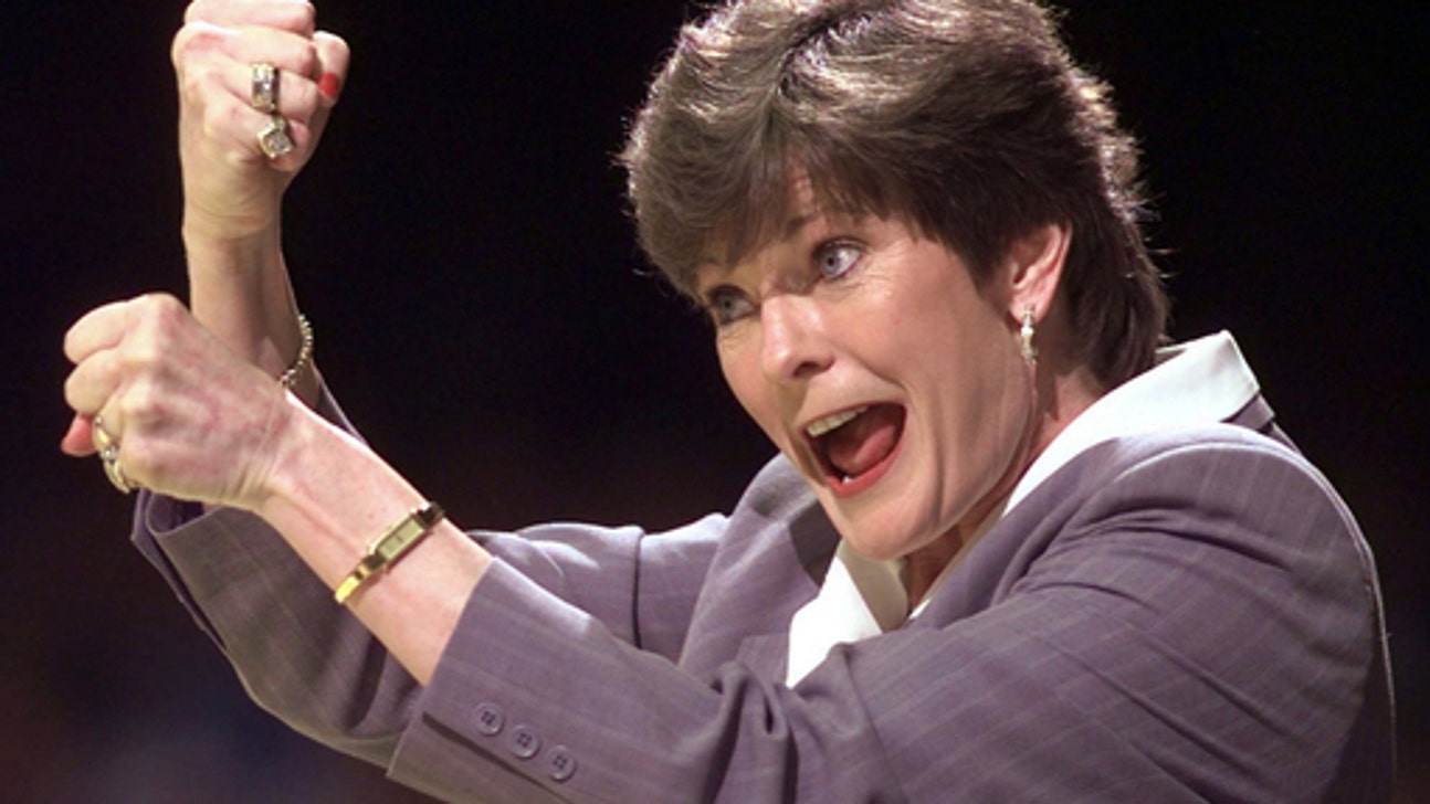 Reaching for Summitt way of life for former Tennessee coach