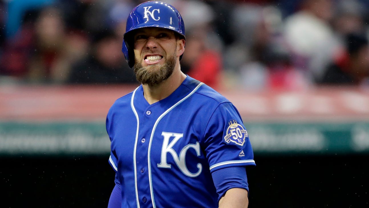 Royals place Gordon on DL, recall OF Almonte