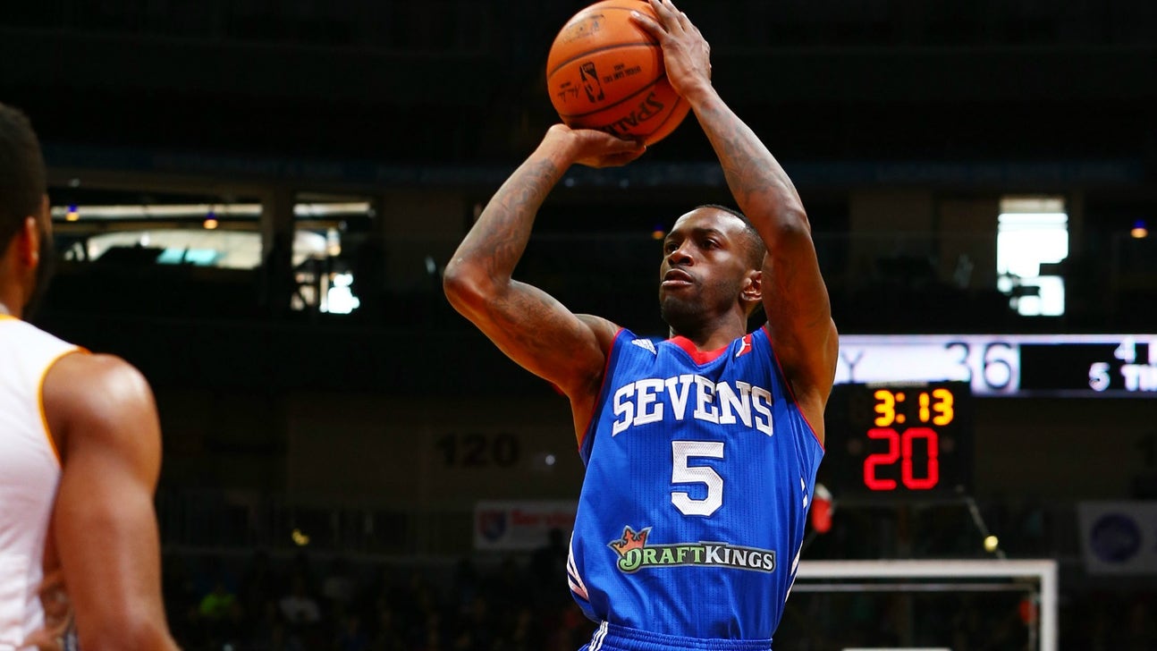 Russ Smith sets a D-League scoring record, but loses the game