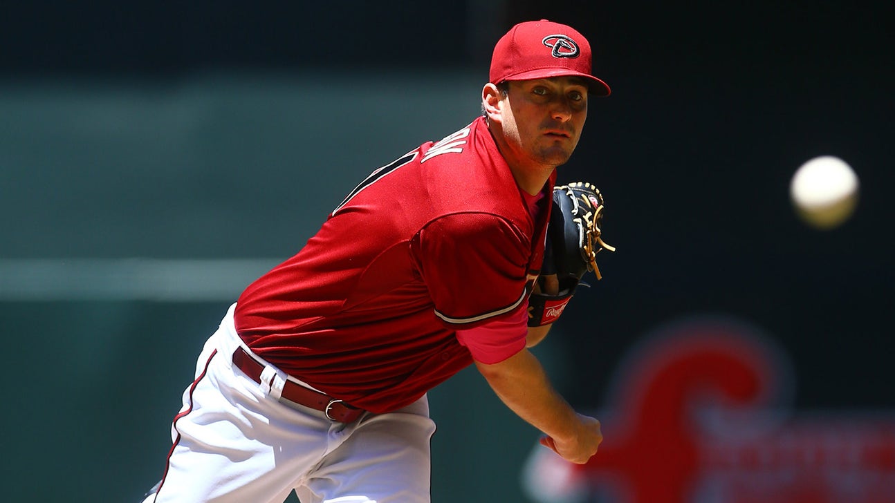 Hale: Hudson could be starter or closer next season for D-backs