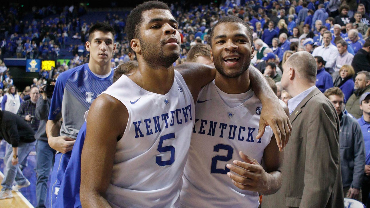 Aaron Harrison earns contract with Charlotte Hornets
