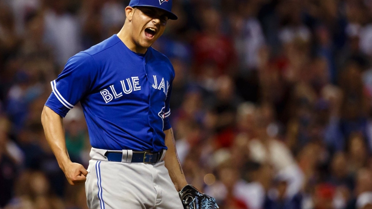 Toronto Blue Jays: Osuna youngest to record 30 save season