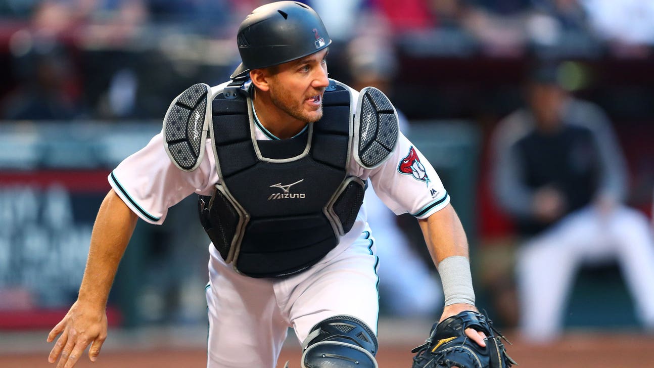 D-backs lose Mathis to broken hand